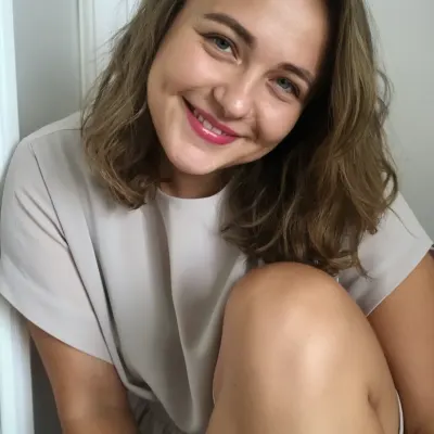 Эмма, 30